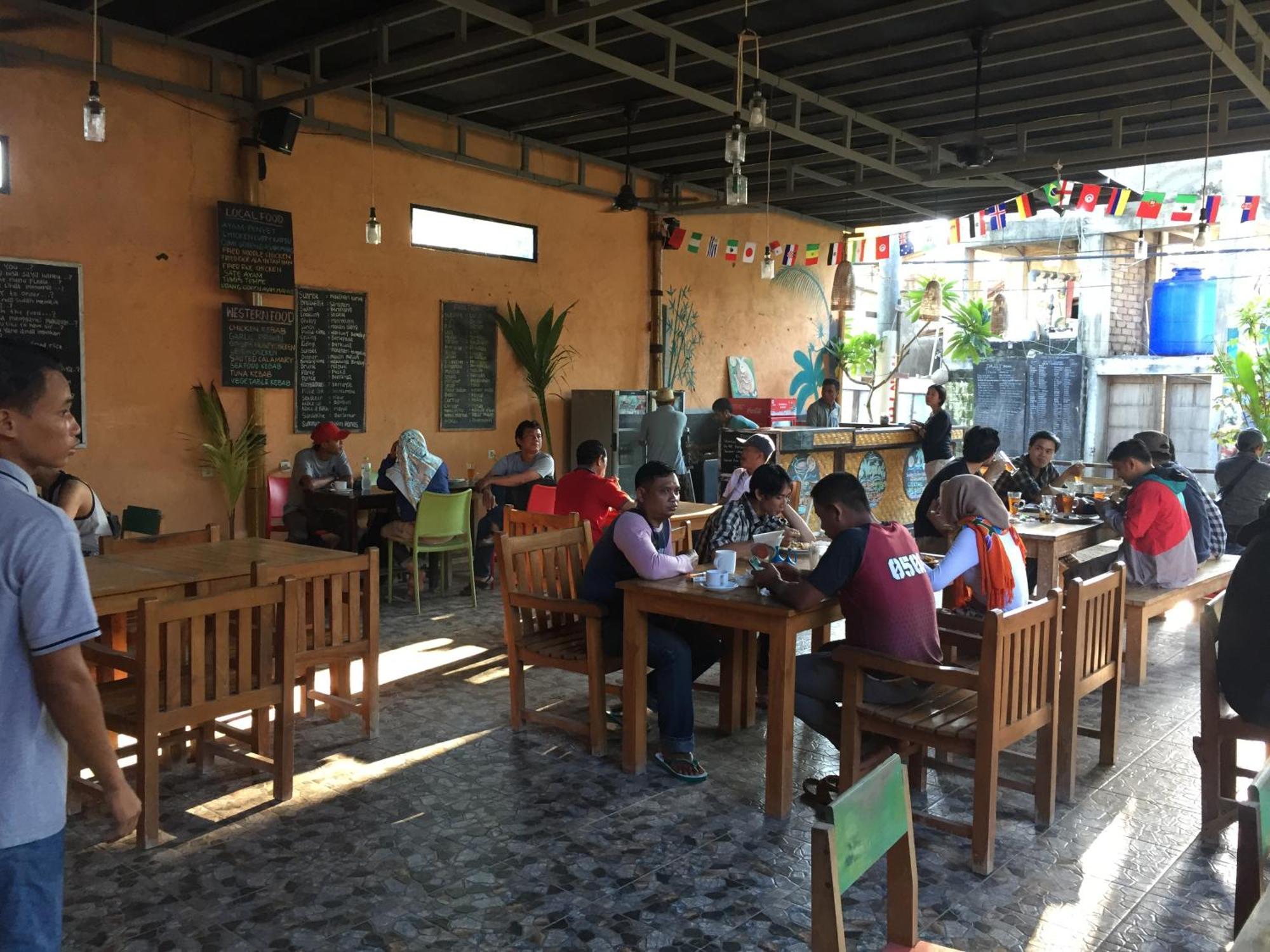 Intan Inn Hostel Gili Trawangan Exterior foto